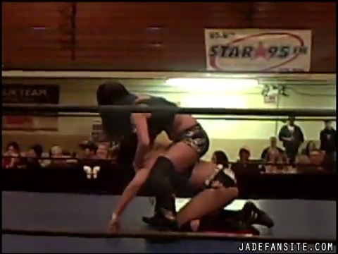 MiavsStephie_Still670.jpg MiavsStephie_Still670.jpg