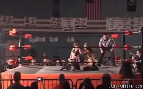 MiavsVonEerie_Still1311.jpg