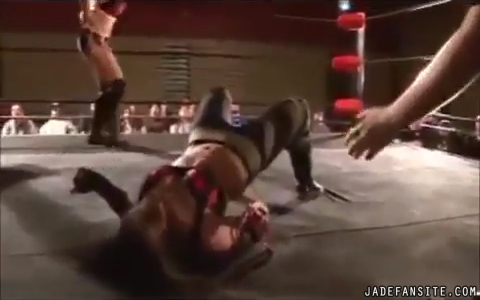 MiavsVonEerie_Still432.jpg