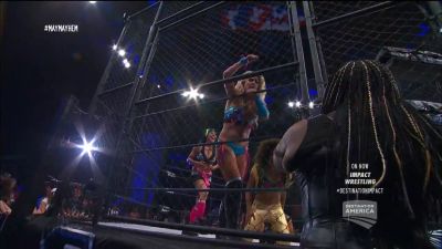 Gail_Kim_vs_Taryn_Terrell_00_07_19_06_109~0.jpg
