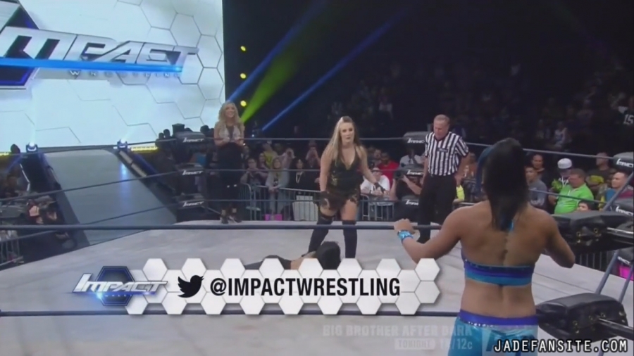 Click to view full size image
==============
Jade20160908_Still129.jpg Jade20160908_Still129.jpg