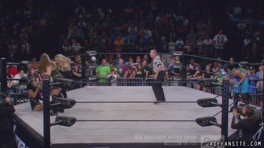 Click to view full size image
==============
Jade20160908_Still147.jpg Jade20160908_Still147.jpg