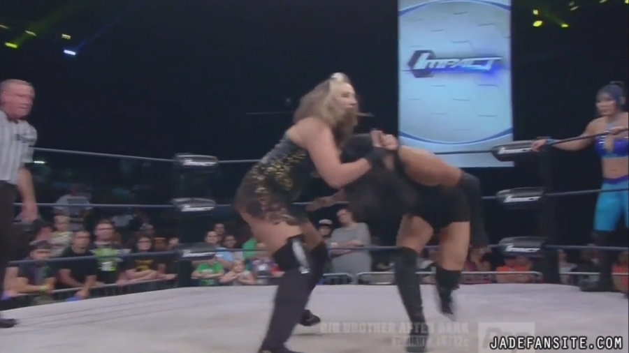 Click to view full size image
==============
Jade20160908_Still195.jpg Jade20160908_Still195.jpg