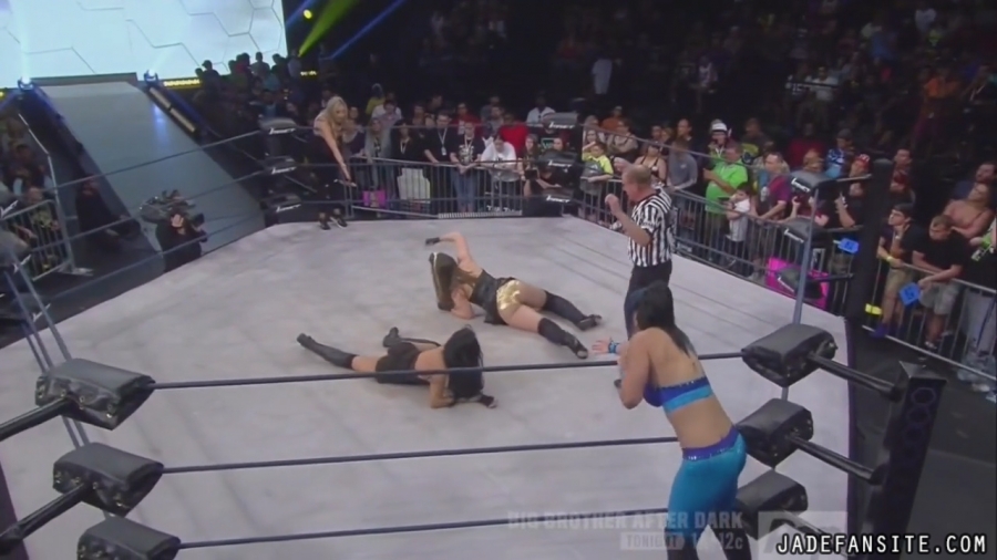 Click to view full size image
==============
Jade20160908_Still208.jpg Jade20160908_Still208.jpg