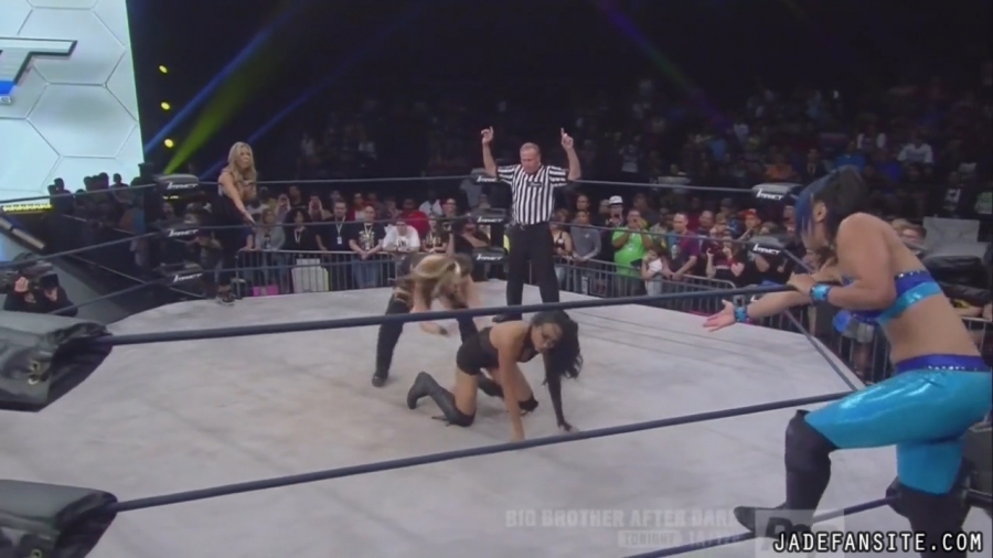 Click to view full size image
==============
Jade20160908_Still225.jpg Jade20160908_Still225.jpg