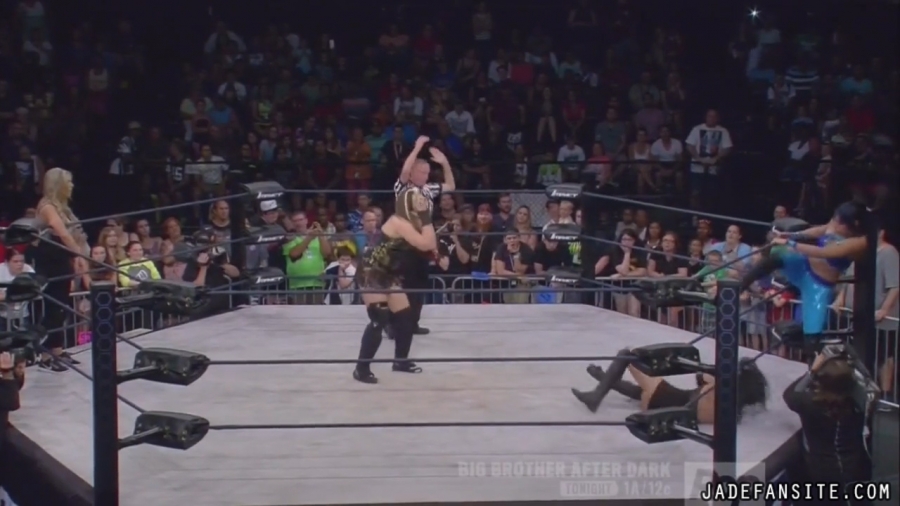 Click to view full size image
==============
Jade20160908_Still230.jpg Jade20160908_Still230.jpg