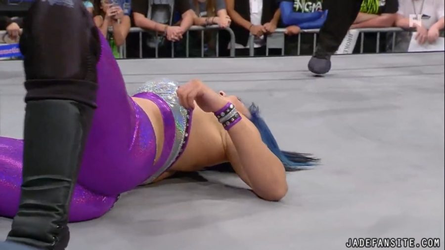 Click to view full size image
==============
Jade20161015_Still362.jpg Jade20161015_Still362.jpg