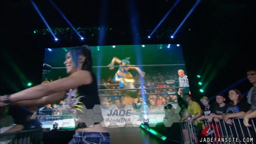 Jade20161110_Still023.jpg