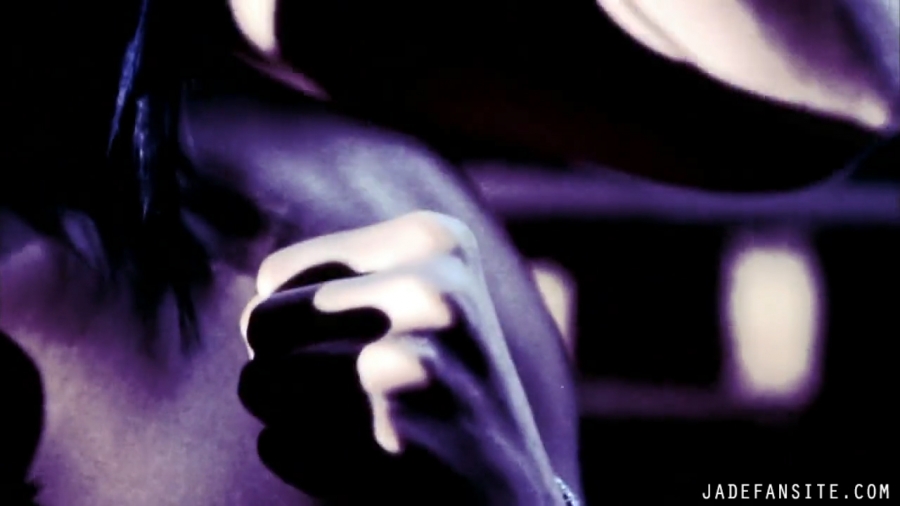 Click to view full size image
==============
Jade20161117_Still388.jpg Jade20161117_Still388.jpg