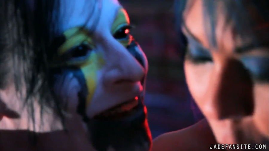 Click to view full size image
==============
Jade20161117_Still406.jpg Jade20161117_Still406.jpg