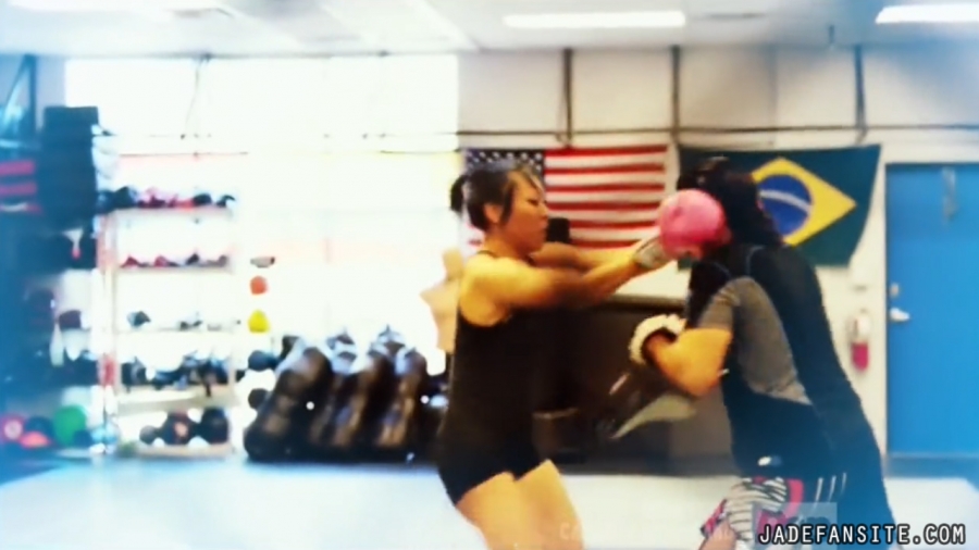 Click to view full size image
==============
Jade20161201_Still133.jpg Jade20161201_Still133.jpg