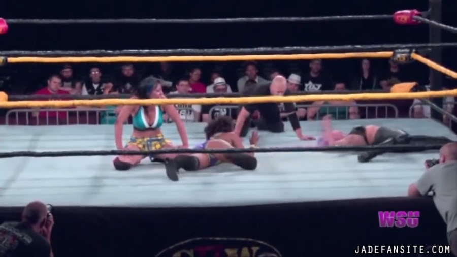 Click to view full size image
==============
JadeMartivsAnnieKimber_Still1267.jpg JadeMartivsAnnieKimber_Still1267.jpg