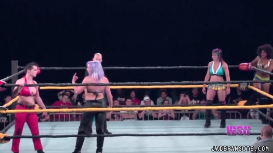 Click to view full size image
==============
JadeMartivsAnnieKimber_Still410.jpg JadeMartivsAnnieKimber_Still410.jpg