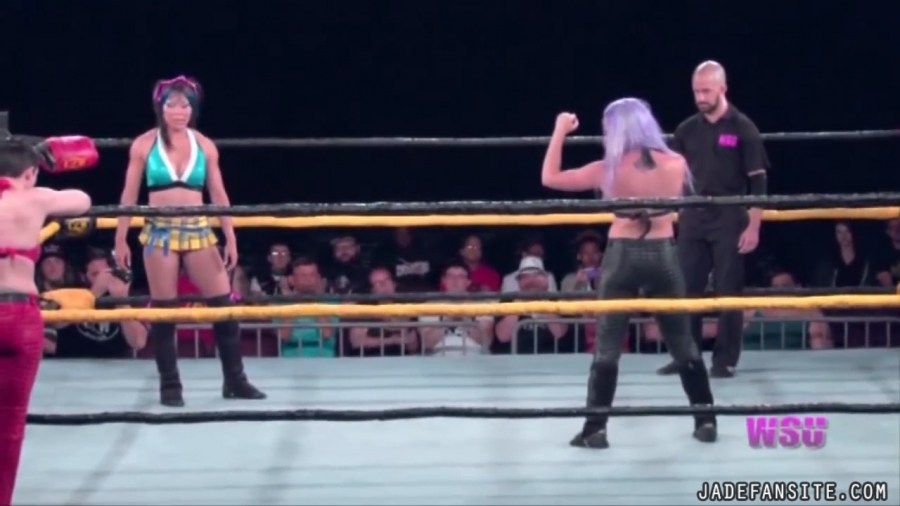 Click to view full size image
==============
JadeMartivsAnnieKimber_Still503.jpg JadeMartivsAnnieKimber_Still503.jpg