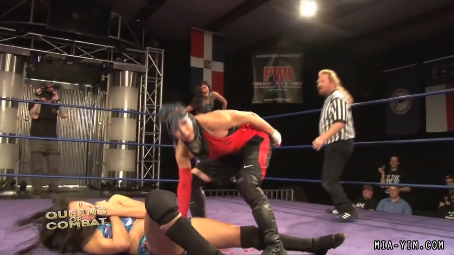 Click to view full size image
==============
MiaBatesvsVoxExo_Still1050.jpg MiaBatesvsVoxExo_Still1050.jpg