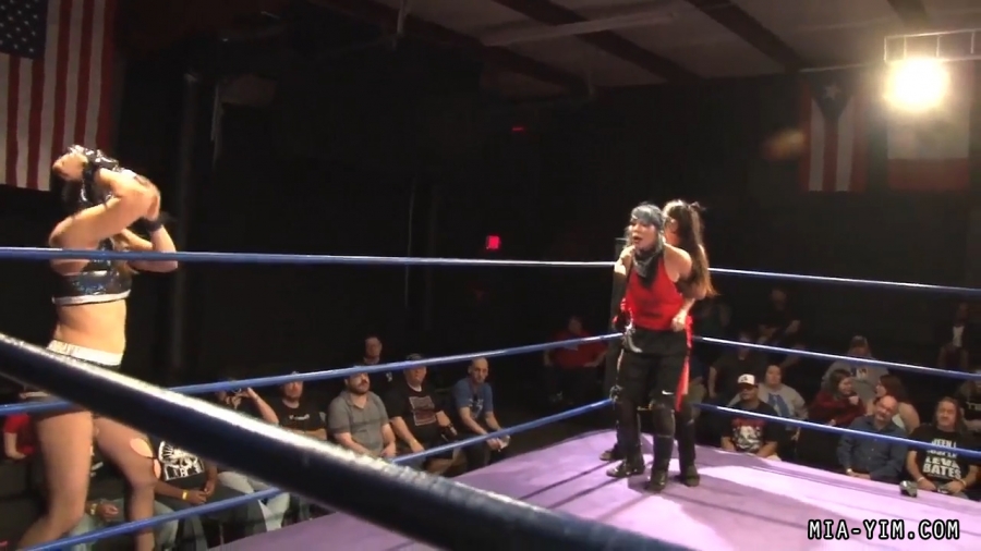 Click to view full size image
==============
MiaBatesvsVoxExo_Still1392.jpg MiaBatesvsVoxExo_Still1392.jpg