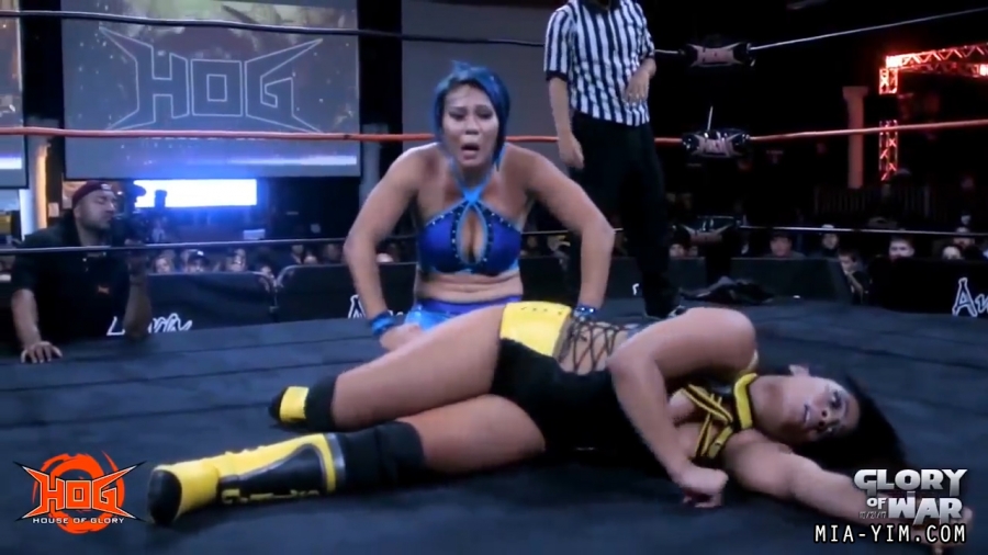 Click to view full size image
==============
MiaHOG20171021_Still1575.jpg MiaHOG20171021_Still1575.jpg