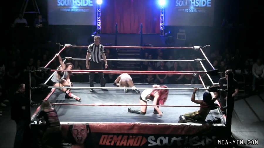 MiaSouthsideFiveWoman_Still254.jpg