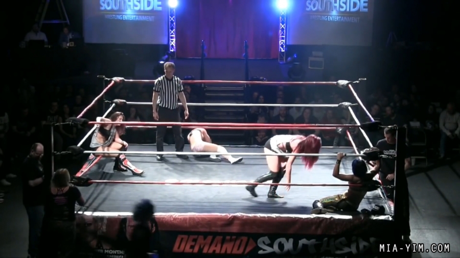 MiaSouthsideFiveWoman_Still256.jpg