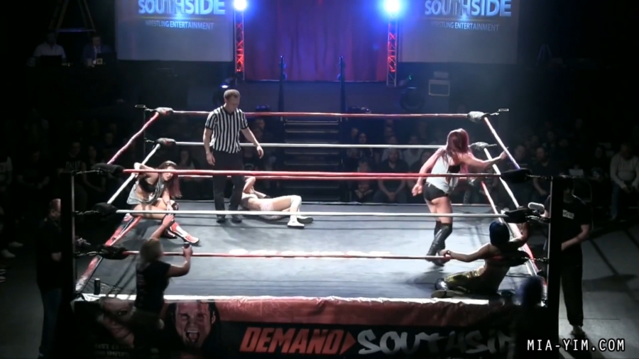 MiaSouthsideFiveWoman_Still258.jpg