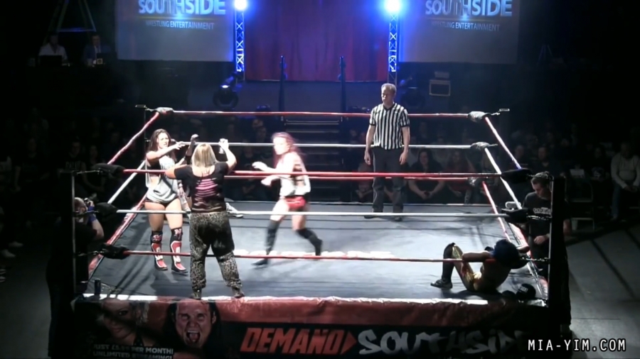 MiaSouthsideFiveWoman_Still279.jpg
