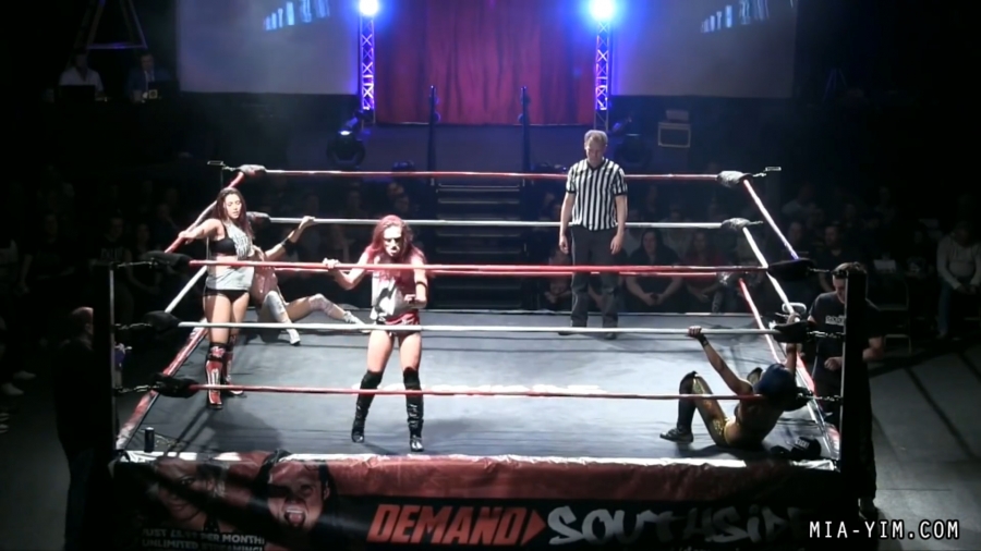 MiaSouthsideFiveWoman_Still284.jpg