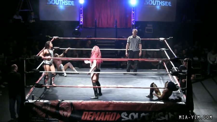 MiaSouthsideFiveWoman_Still287.jpg