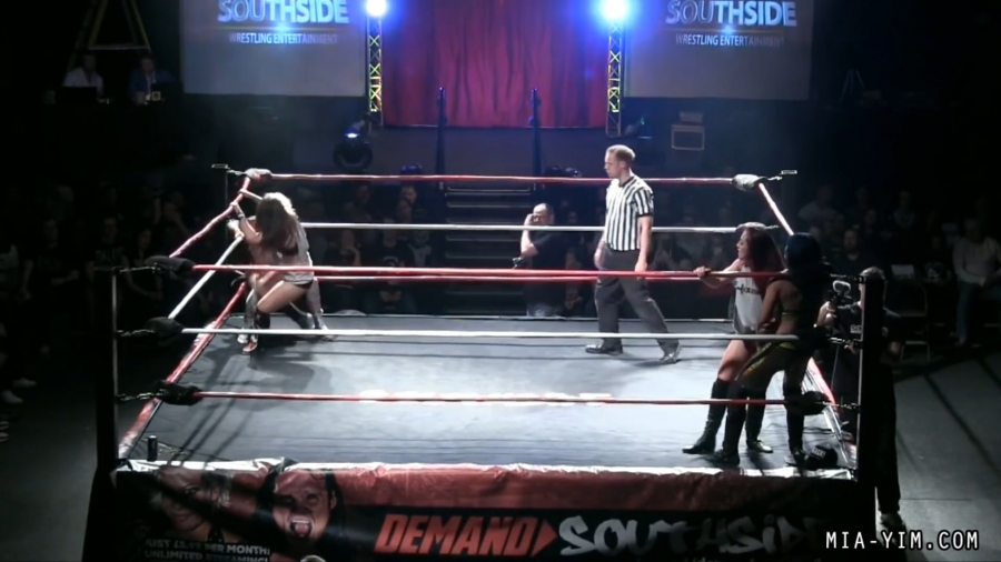MiaSouthsideFiveWoman_Still311.jpg