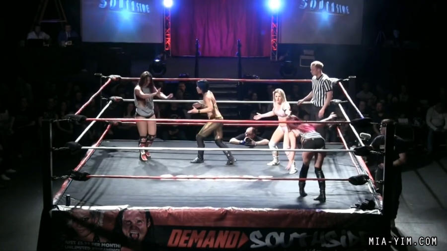 MiaSouthsideFiveWoman_Still366.jpg