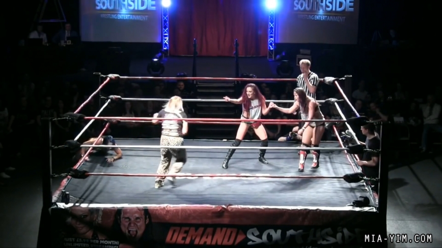 MiaSouthsideFiveWoman_Still443.jpg