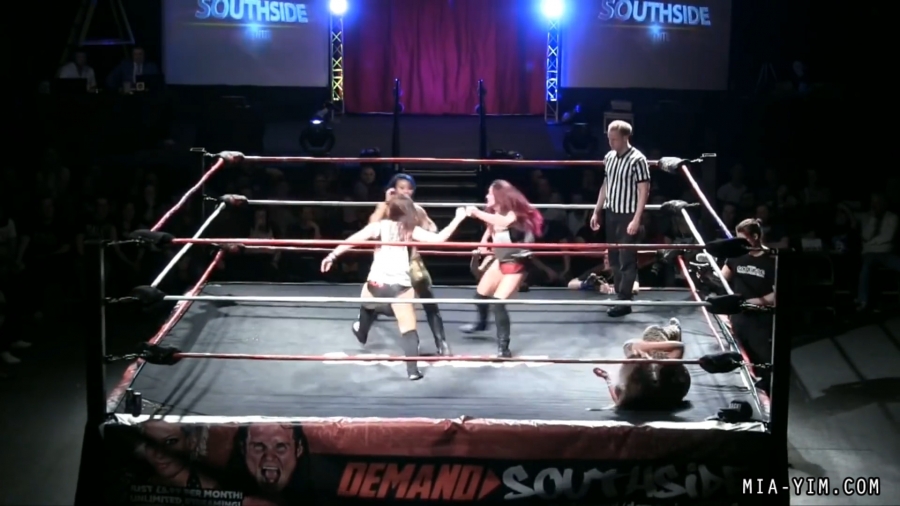 MiaSouthsideFiveWoman_Still451.jpg