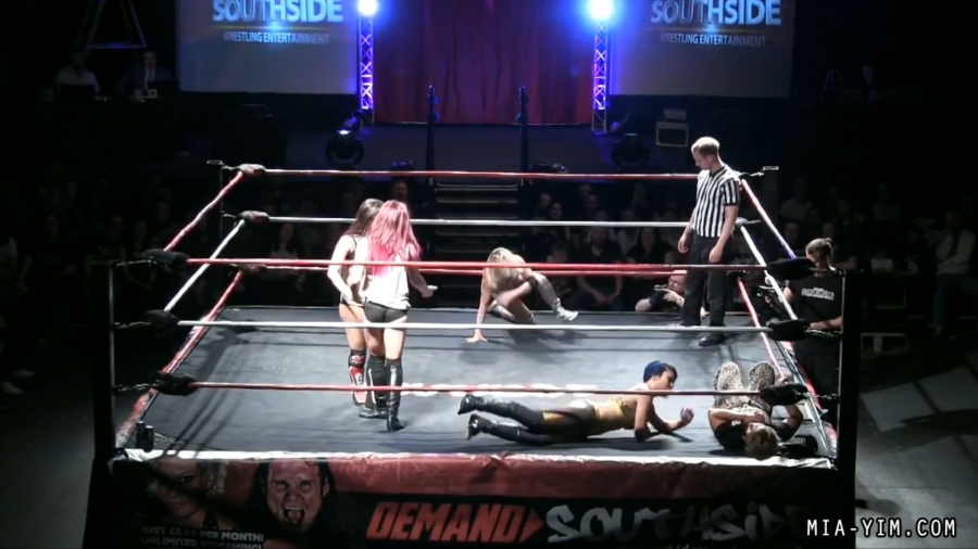 MiaSouthsideFiveWoman_Still457.jpg