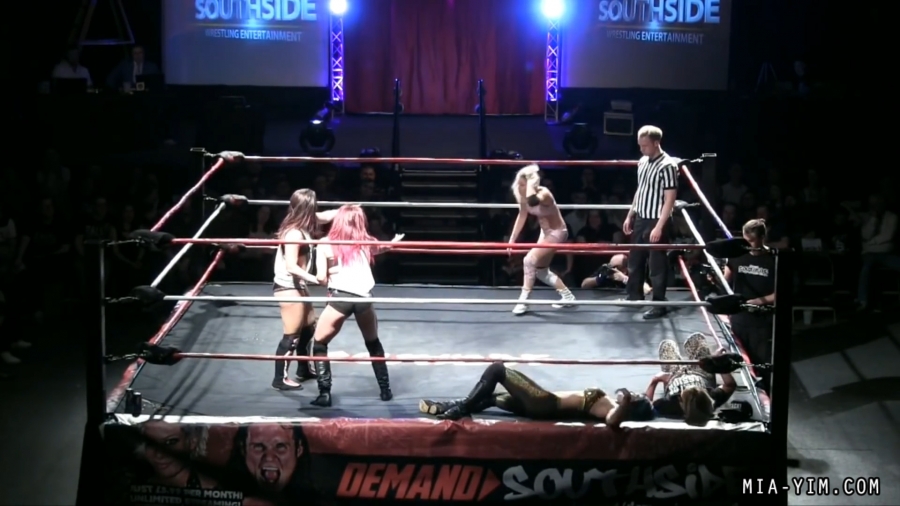 MiaSouthsideFiveWoman_Still460.jpg