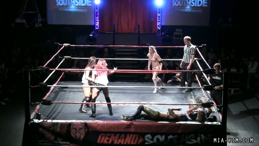 MiaSouthsideFiveWoman_Still461.jpg