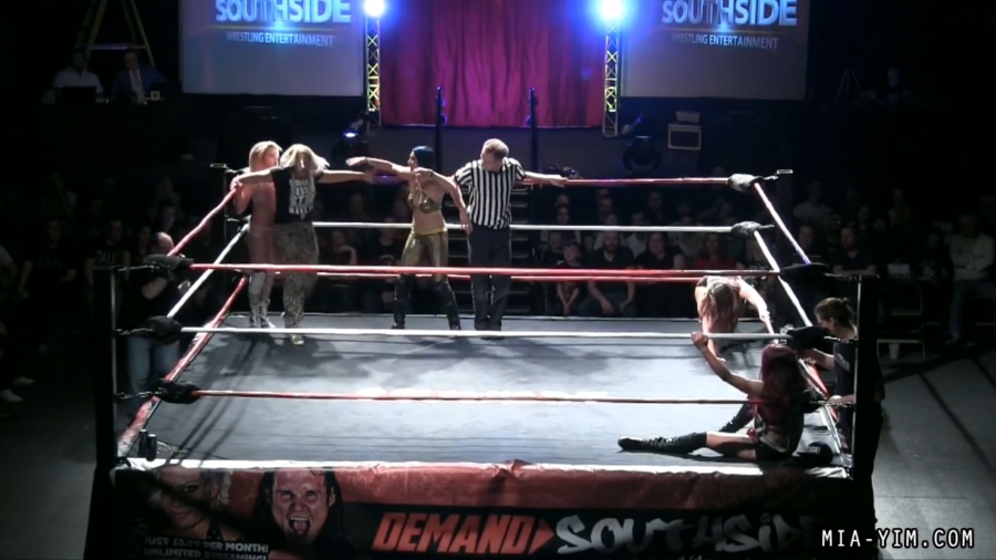 MiaSouthsideFiveWoman_Still510.jpg