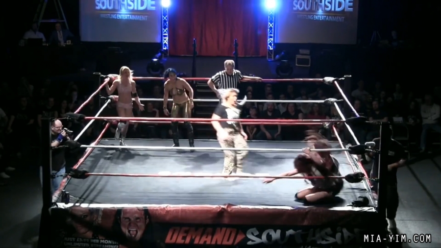 MiaSouthsideFiveWoman_Still513.jpg