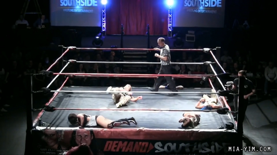 MiaSouthsideFiveWoman_Still665.jpg