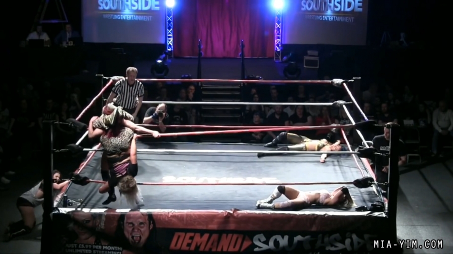 MiaSouthsideFiveWoman_Still727.jpg