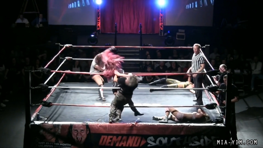 Click to view full size image
==============
MiaSouthsideFiveWoman_Still755.jpg MiaSouthsideFiveWoman_Still755.jpg