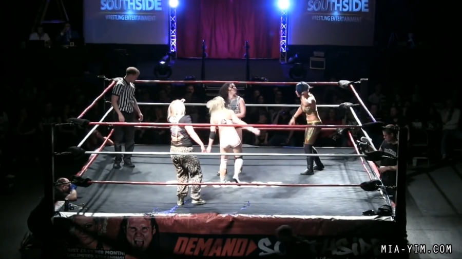 MiaSouthsideFiveWoman_Still812.jpg