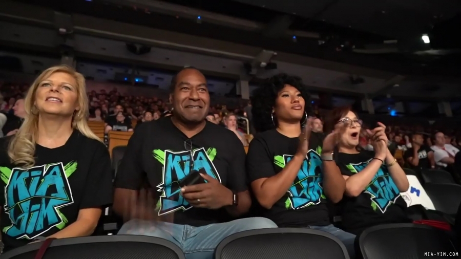 Mia_Yim27s_family_didn27t_miss_her_TakeOver_moment_mp40124.jpg