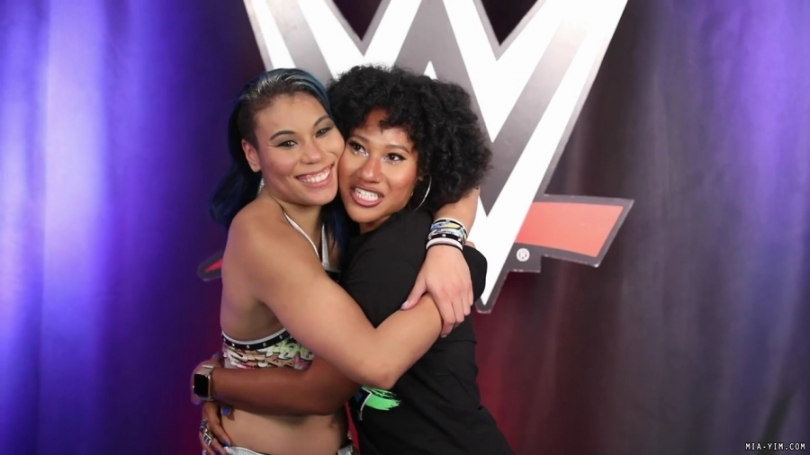 Mia_Yim27s_family_didn27t_miss_her_TakeOver_moment_mp40213.jpg