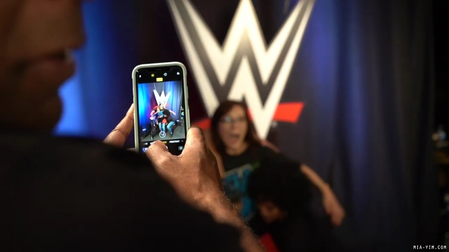 Mia_Yim27s_family_didn27t_miss_her_TakeOver_moment_mp40219.jpg