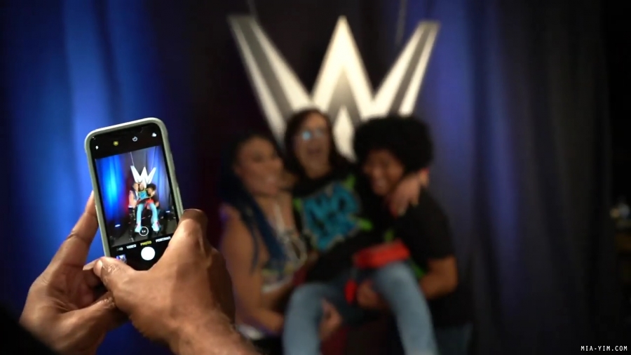 Mia_Yim27s_family_didn27t_miss_her_TakeOver_moment_mp40220.jpg