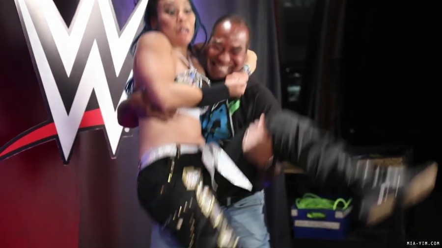 Mia_Yim27s_family_didn27t_miss_her_TakeOver_moment_mp40273.jpg