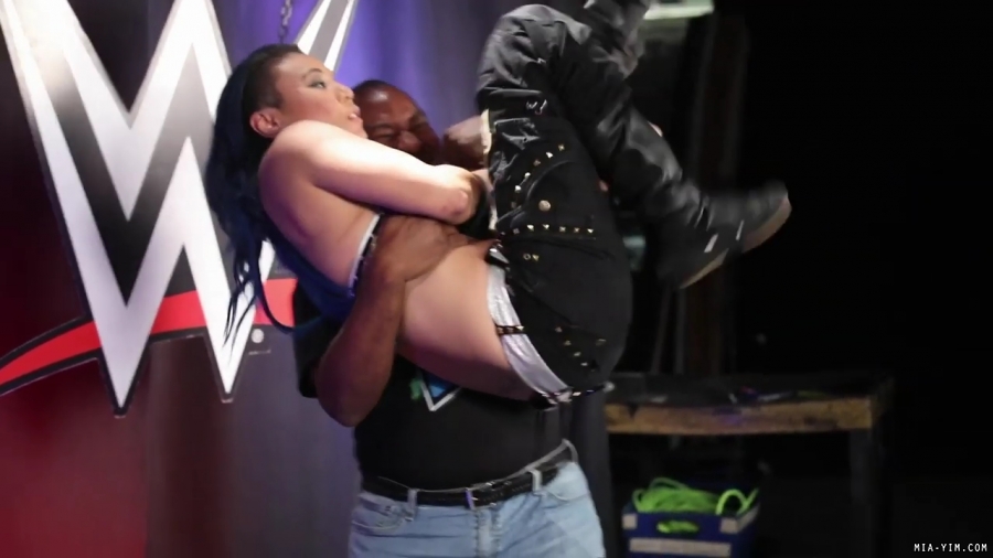 Mia_Yim27s_family_didn27t_miss_her_TakeOver_moment_mp40274.jpg