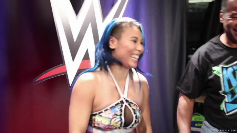 Mia_Yim27s_family_didn27t_miss_her_TakeOver_moment_mp40280.jpg