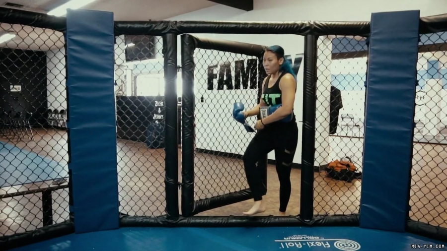 Mia_Yim_prepares_for_her_first_NXT_TakeOver_00_00_17_03_8.jpg
