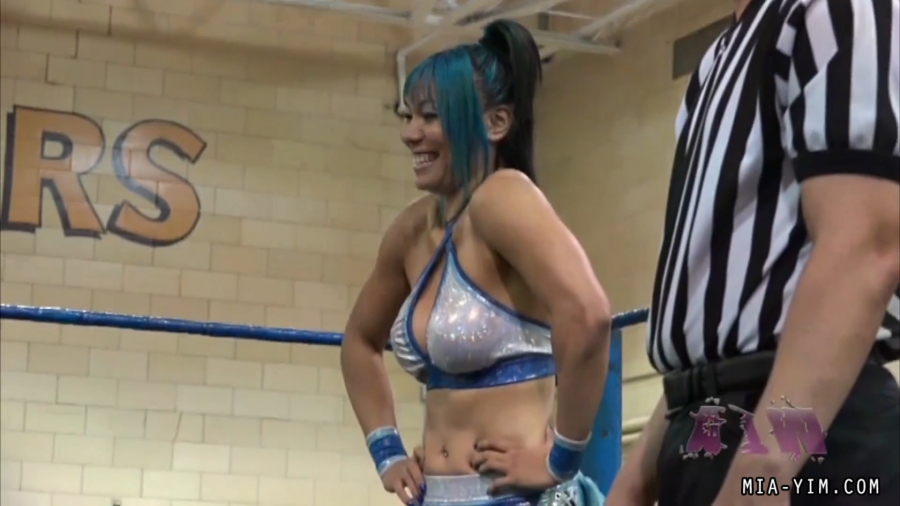 MiavsBaszler_Still025.jpg