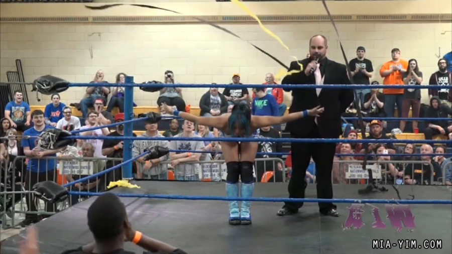 MiavsBaszler_Still034.jpg